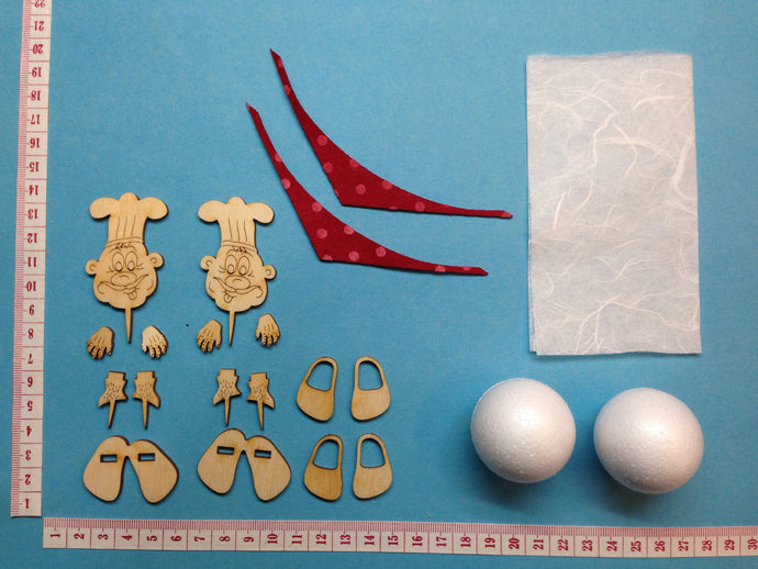 Dicker Koch aus Holz und Styropor