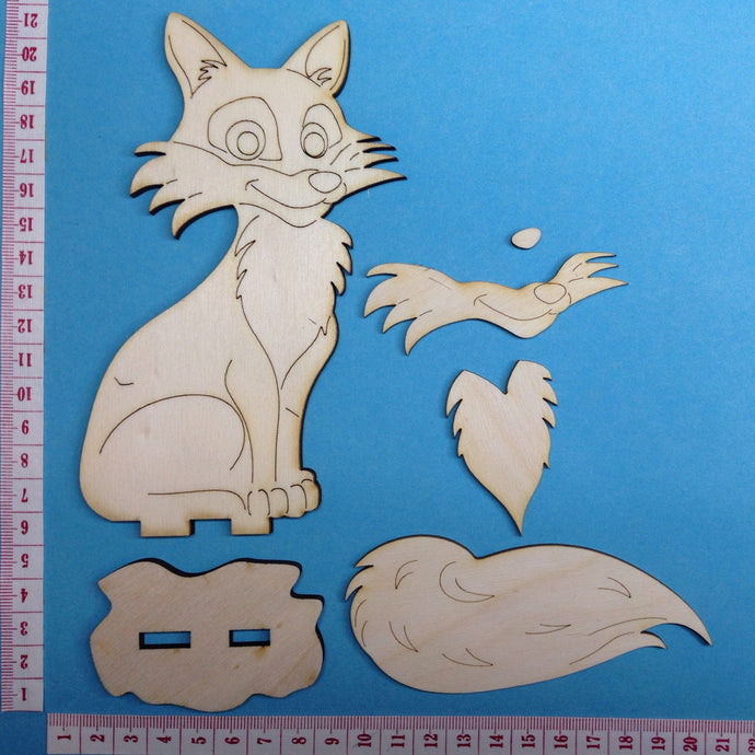Fuchs als Standfigur aus Holz