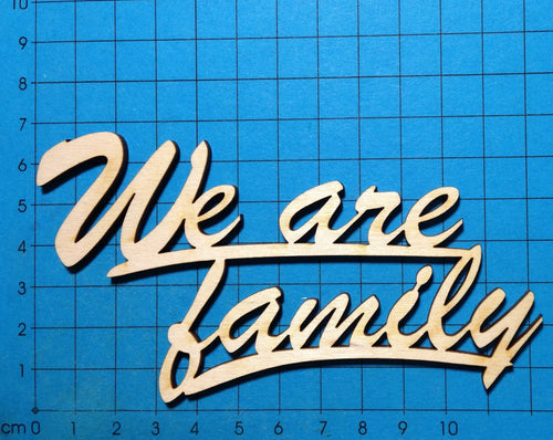 We are family 2 zeilig zusammenSchriftzug in Schreibschrift aus Holz  Bastelideen mit Holz, Schriftzüge aus Holz, Basteln mit Holz, Eingangsschild, Herzlich willkommen Schriftzug, Holzteile bemalen, Schriftzug Bastelartikel, Schriftzüge bemalen, Holzkunst,  Holzkunst, Holzteile bemalen, Schriftzüge bemalen, Eingangsschild, Basteln mit Holz, Schriftzug Bastelartikel, Schriftzüge aus Holz, Bastelideen mit Holz, Herzlich willkommen Schriftzug,  SZH 7012