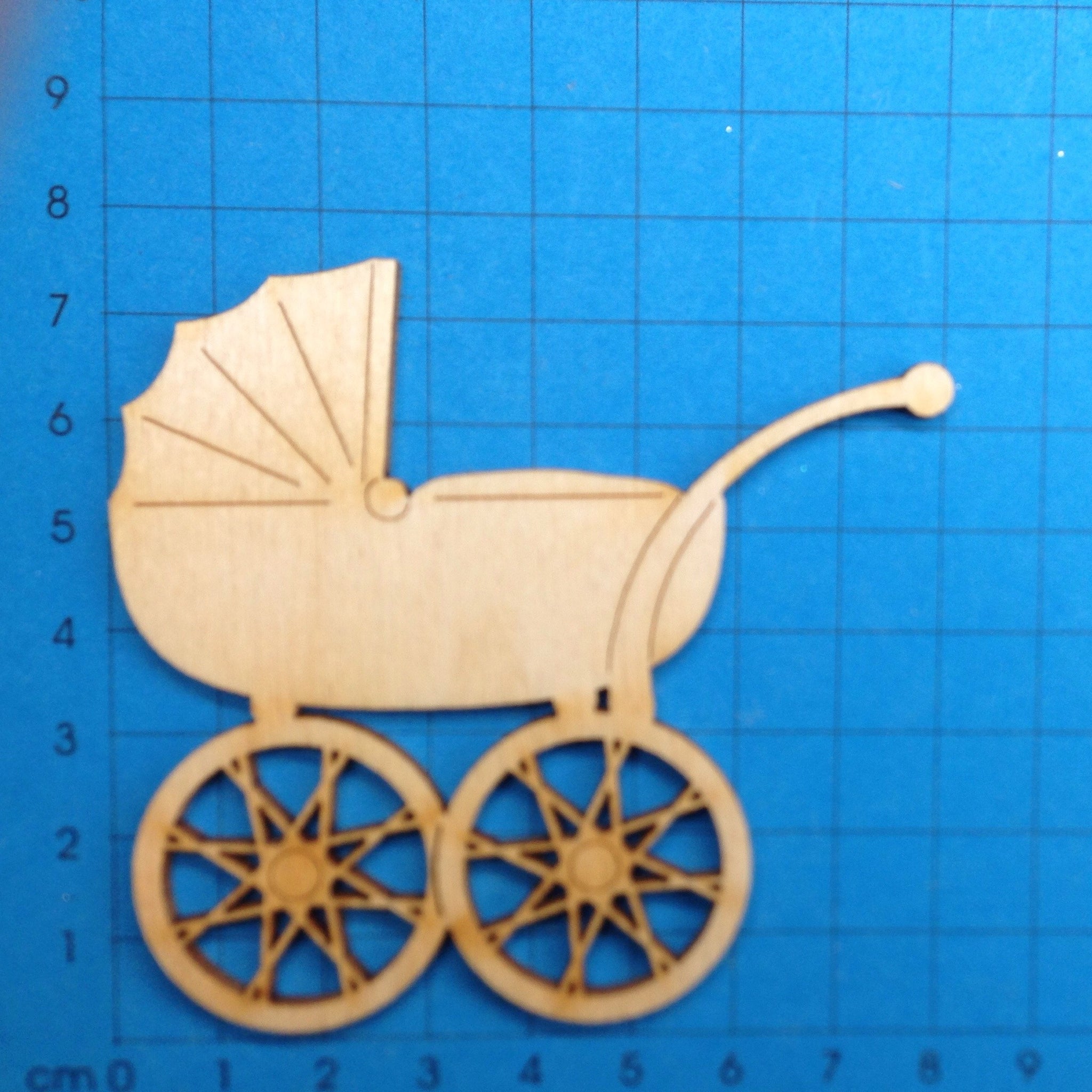 Bastelset aus Holz, Kinderwagen aus Holz, Babygeschenke malen - Kinderwagen  aus Holz – Petras Bastel-News