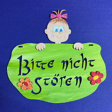 Lade das Bild in den Galerie-Viewer, Schild 20cm mit Ausschnitt &quot;Bitte nicht stören&quot; aus Holz
