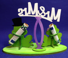 Lade das Bild in den Galerie-Viewer, Komplettset: Frosch-Brautpaar mit Mr &amp; Mrs. Schriftzug
