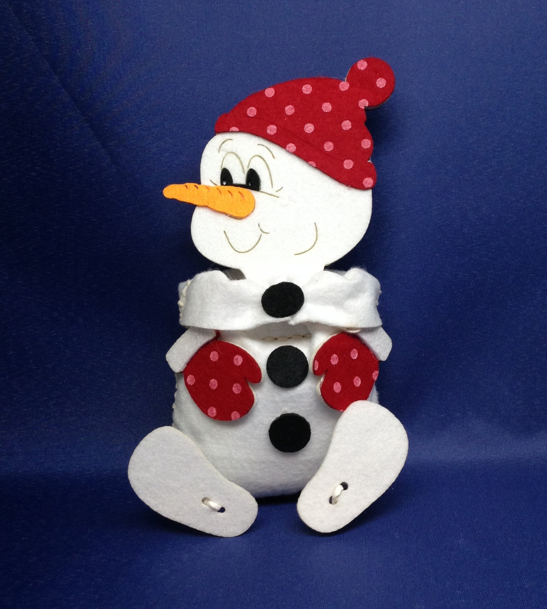HTTDSLF Weihnachts-Bastelset Aus Filz – 24 Stück, DIY Schneemann, Santa, Pinguin, Lebkuchenmann, Elfen & Rentier, Mit Kleberücken